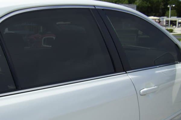 Bilruta med Global HPC 20% solfilm