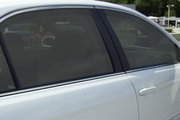 Bilruta med Global HPC 30% solfilm