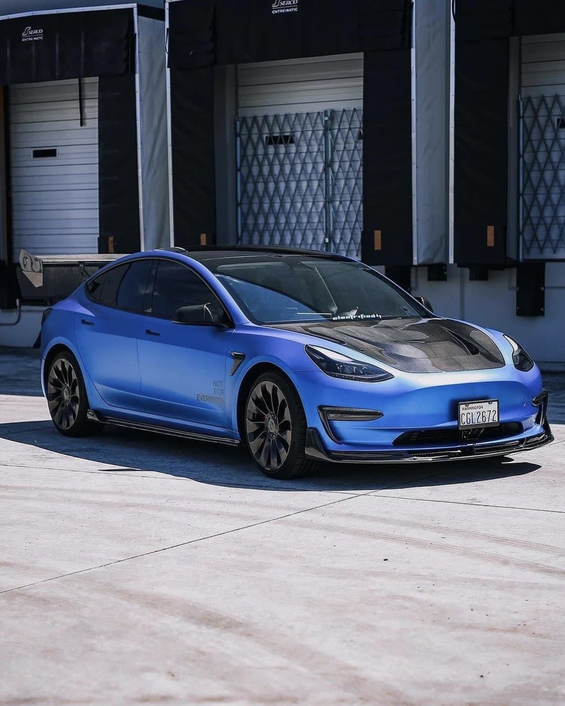 KPMF Matte Iced Blue Titanium på folierad bil hos Dala AutoVision