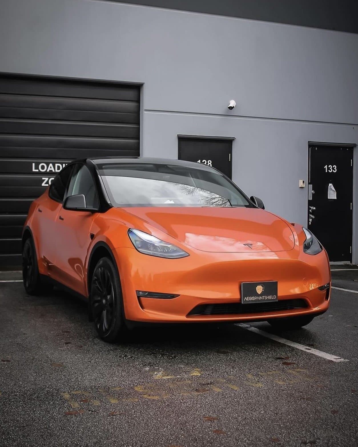 KPMF Ember Orange på folierad bil hos Dala AutoVision