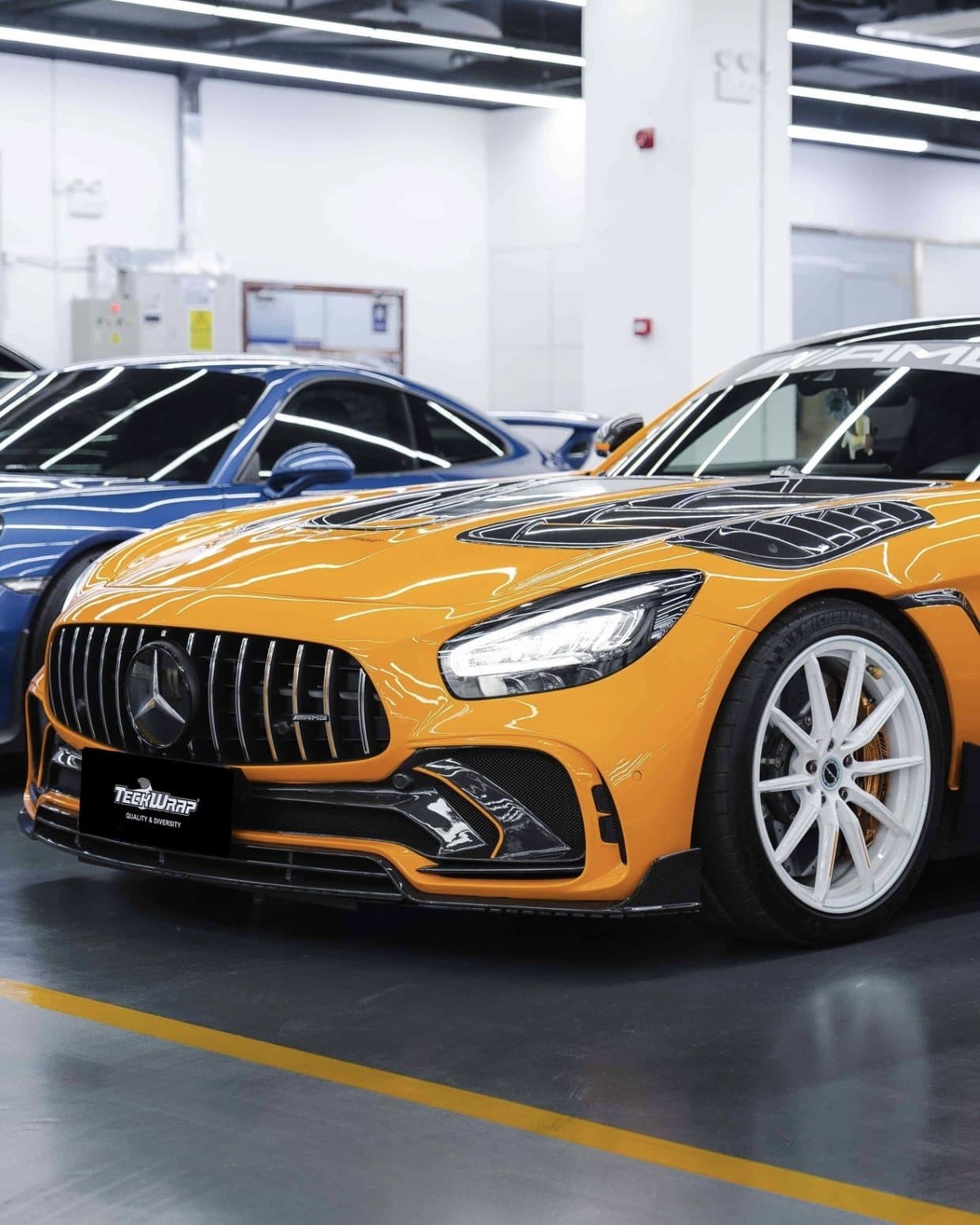TeckWrap Papaya Orange (CG54-HD) på folierad bil hos Dala AutoVision