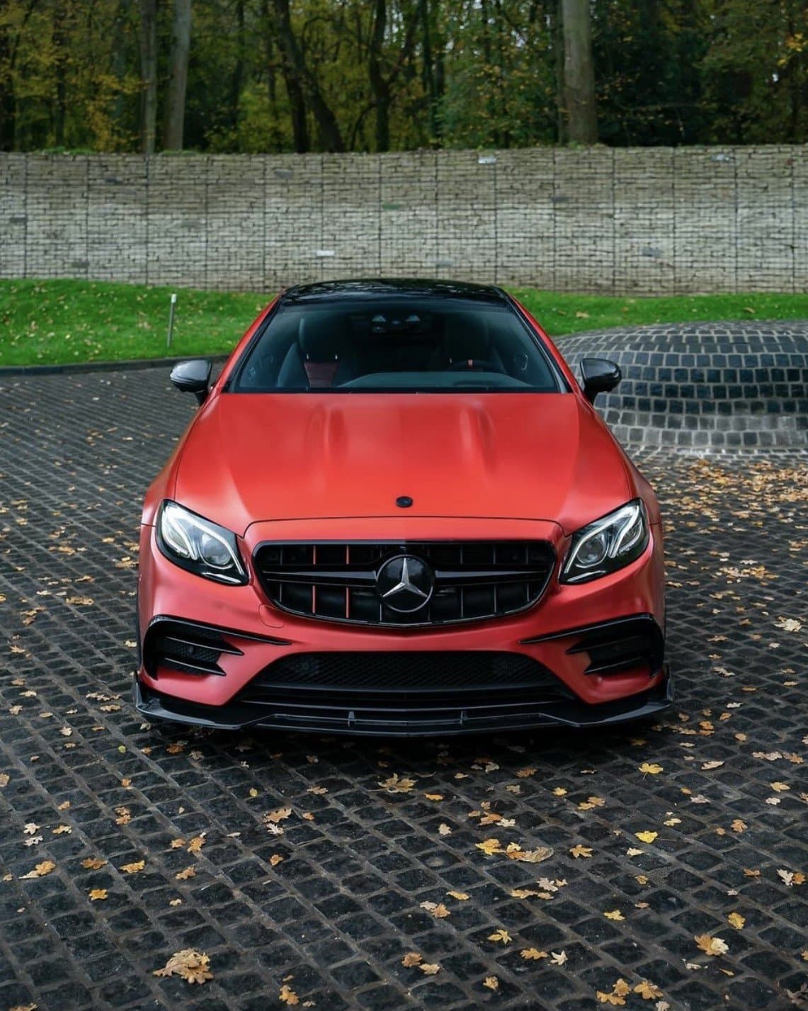 TeckWrap Crimson Red (VCH401-S) på folierad bil hos Dala AutoVision